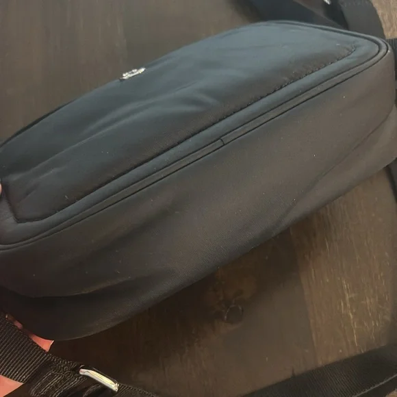 Lululemon Black Crossbody Bag - Picture 6 of 6